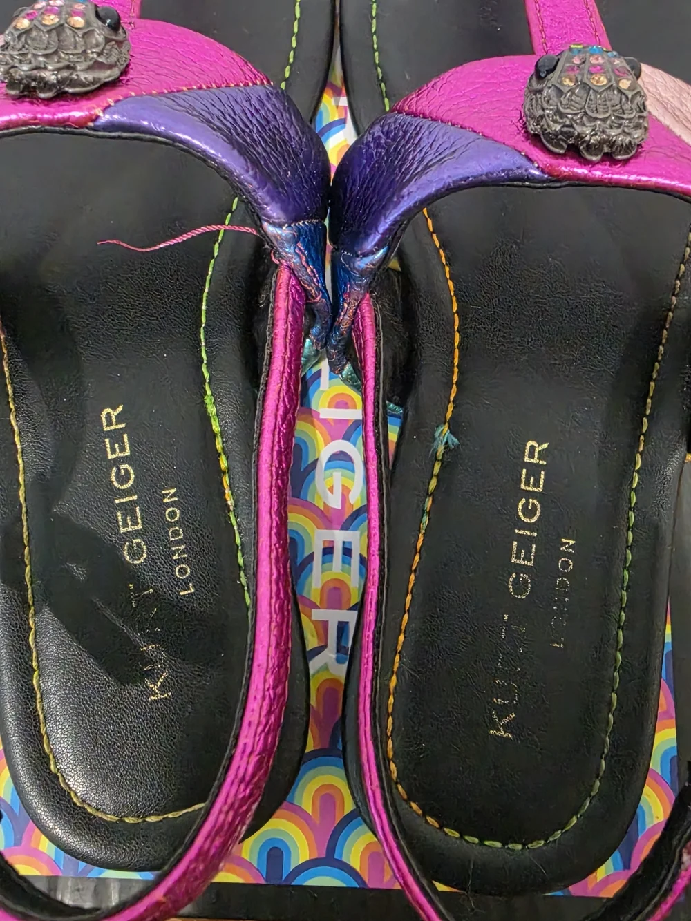 Kurt Geiger Girls Metallic Pink Purple T-Strap Sandals Size 1M NWOB